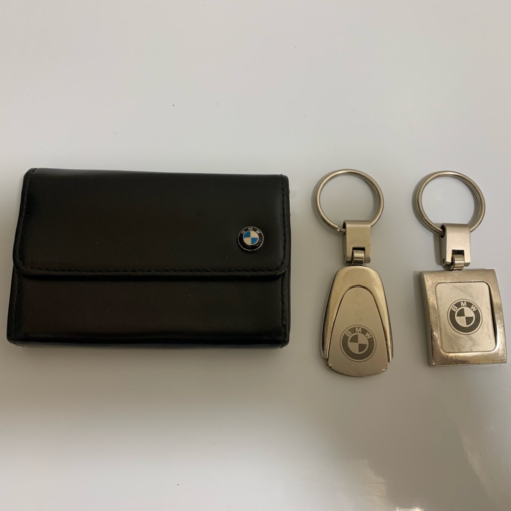 BMW business card holder and 2x keychain lightly used